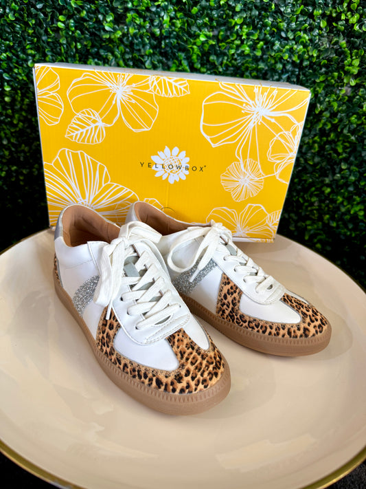 Zayne Sneaker