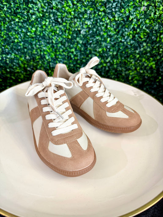 Noelle Sneaker