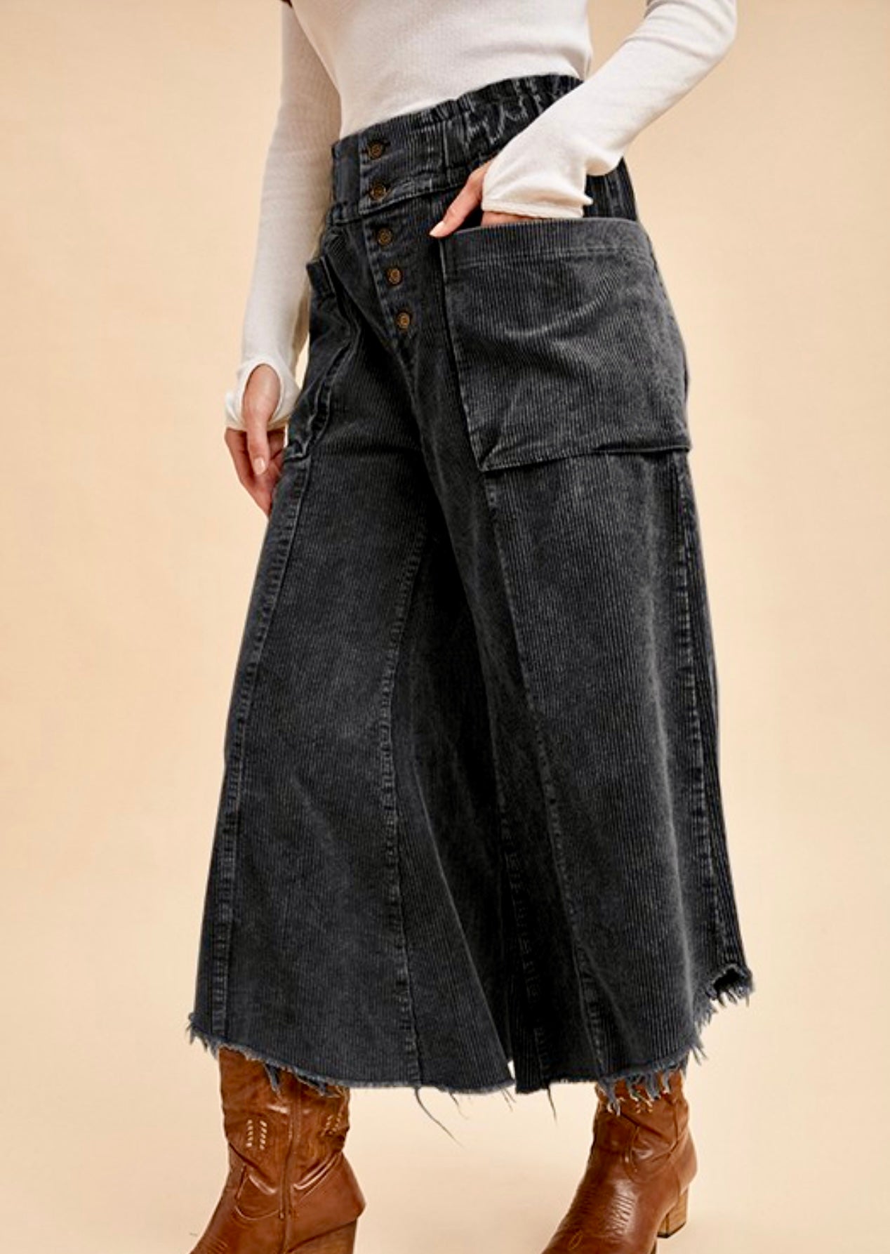 Jonsie Corduroy Cropped Pant