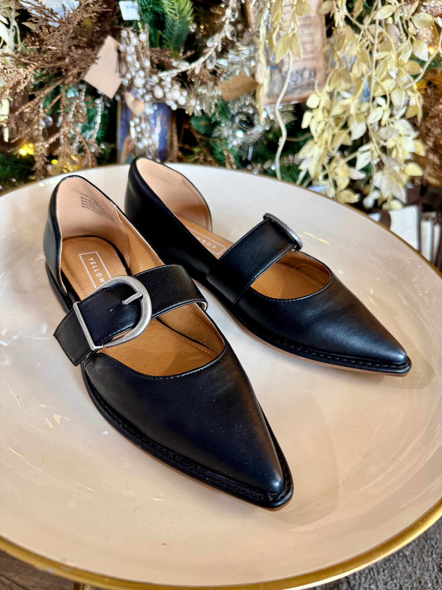 Romeria Black Flat