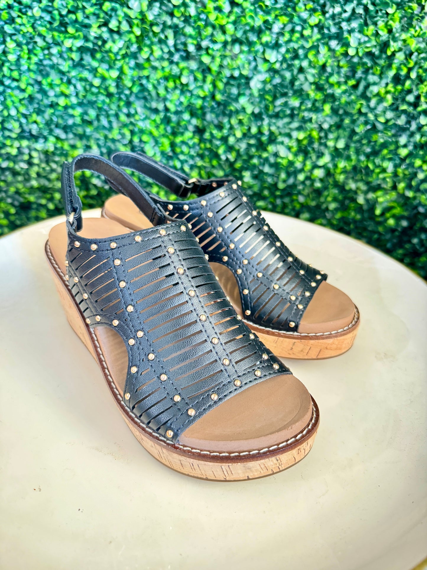 Can We Go Black Wedge