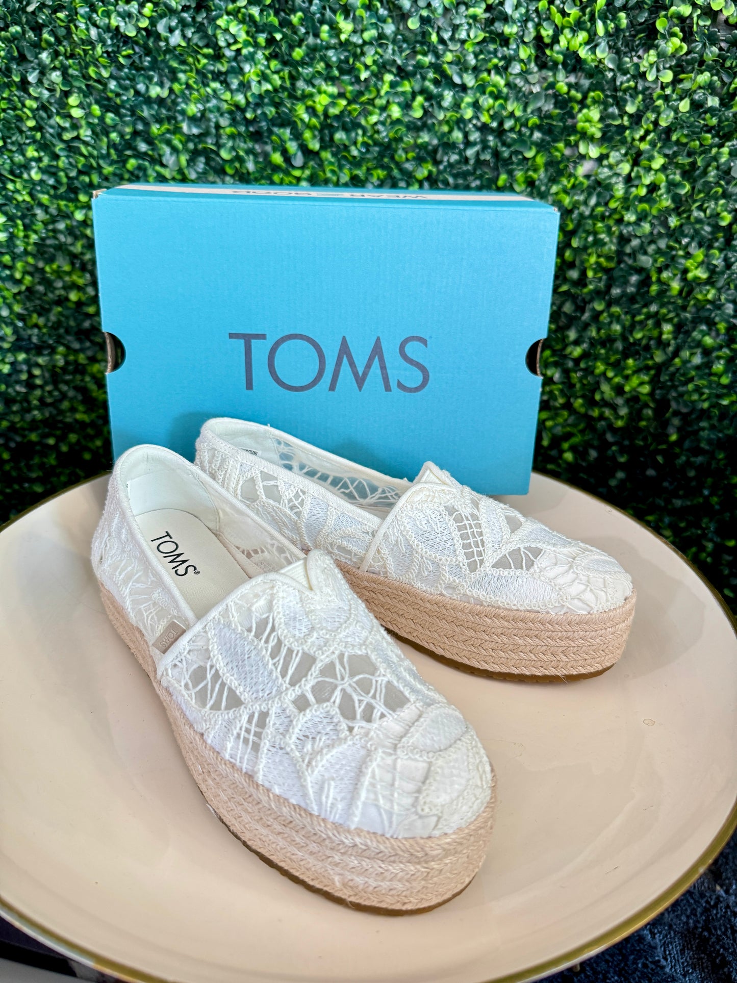 Valencia Cream Crochet Slip-on