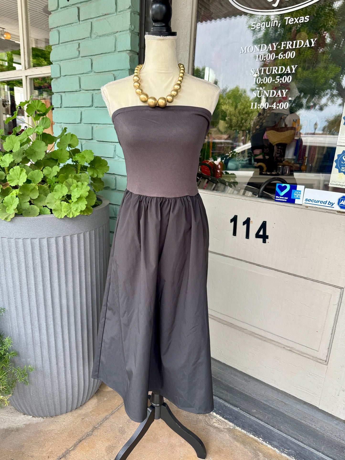 Jasmine Black Maxi