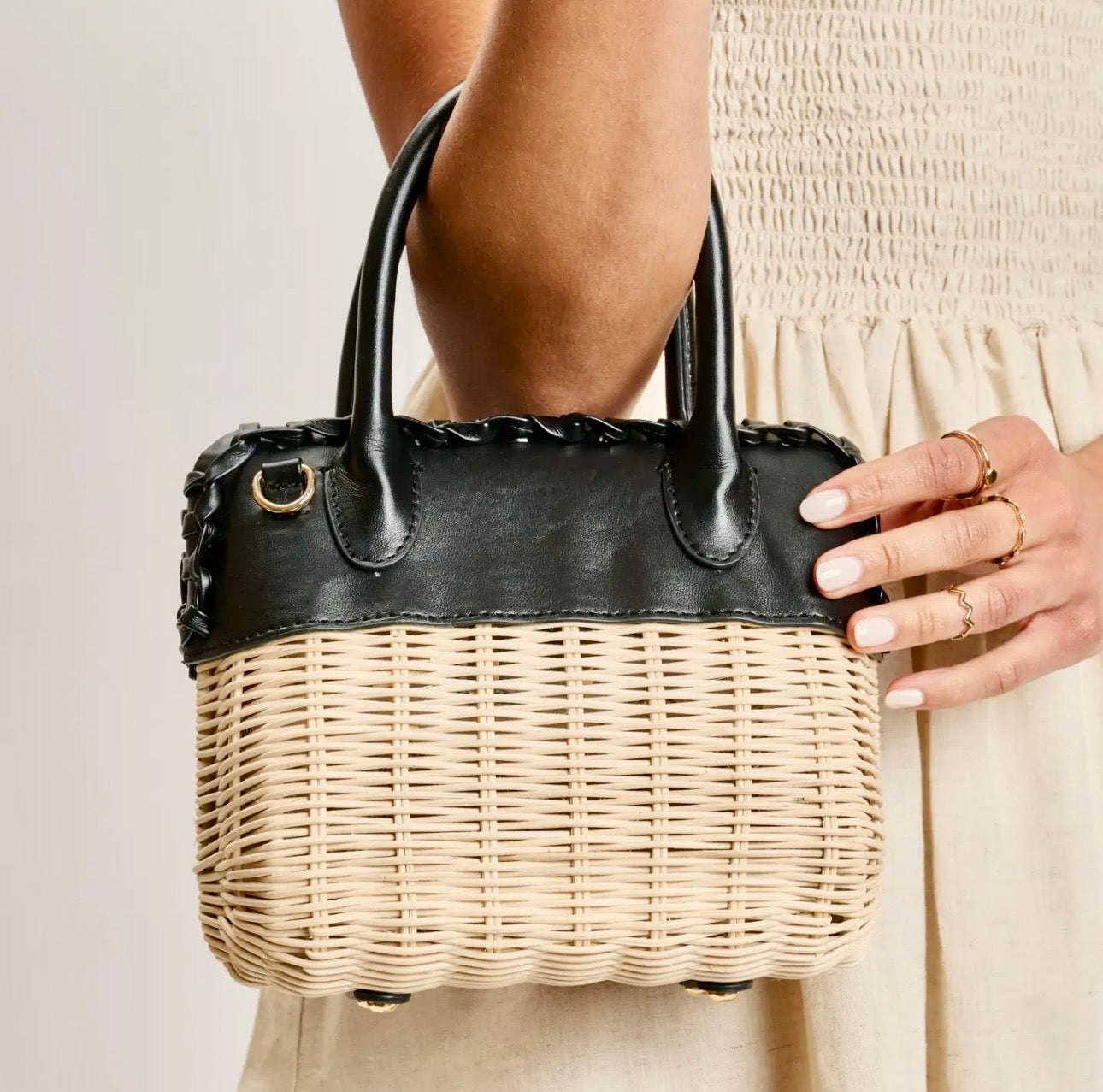 Maya Black Crossbody