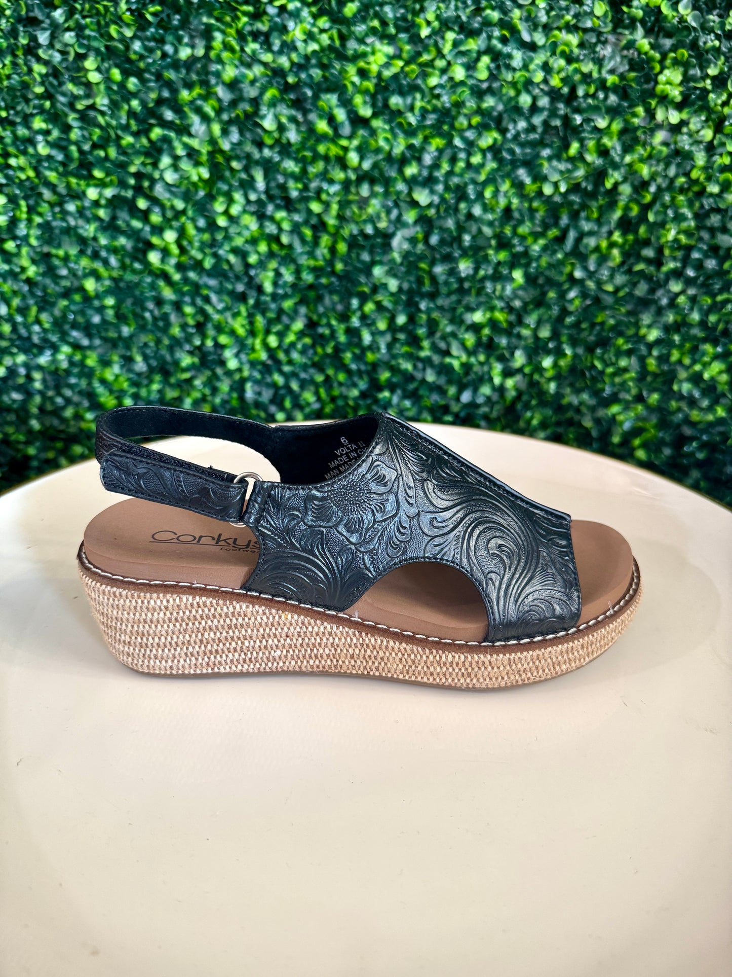 Volta Black Wedge
