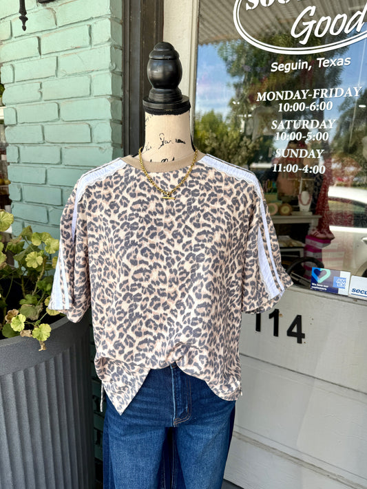 Lucy Leopard Top
