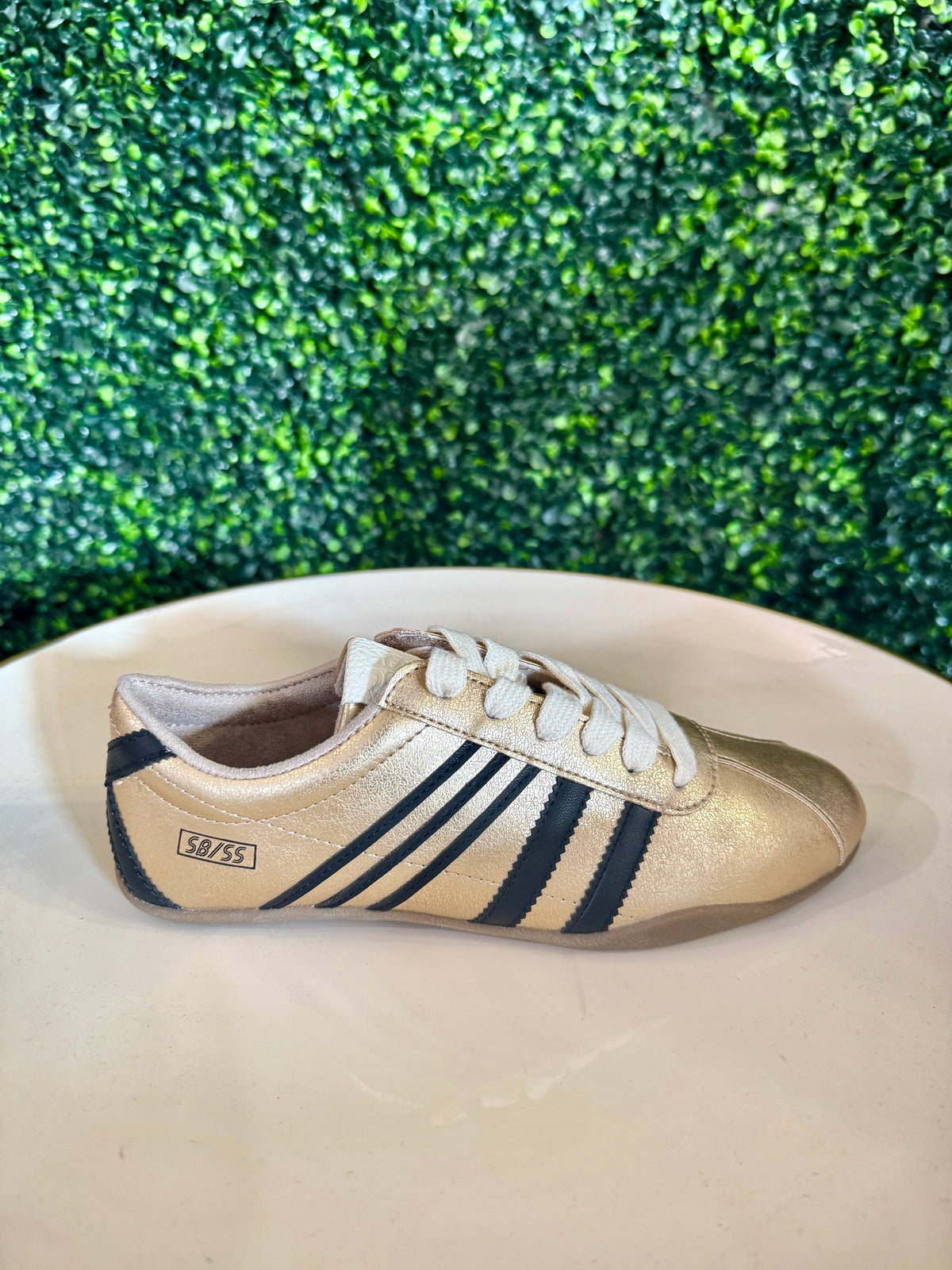 Paloma Gold Sneaker